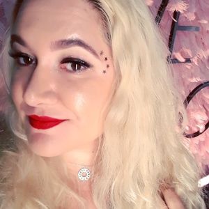 Meet your Posher, Meggan